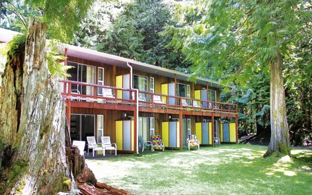 Lake Crescent Lodge