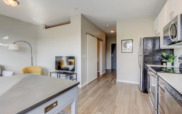 FRONTDESK The Central Apts Minneapolis