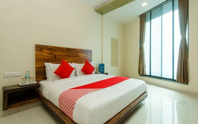 OYO 11747 Hotel Sai Comforts
