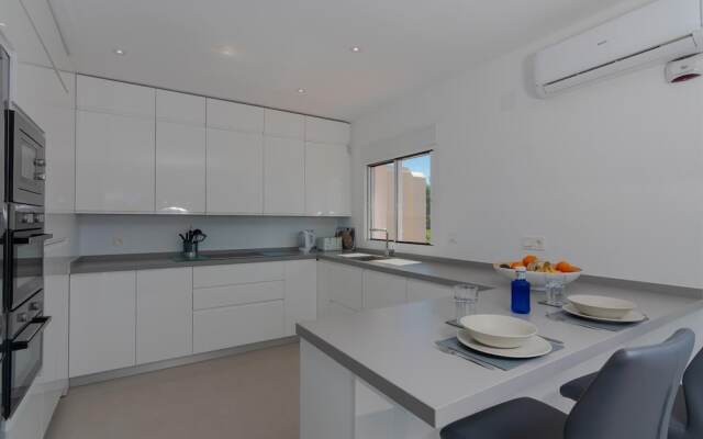 Villa Near Beach In Marbella