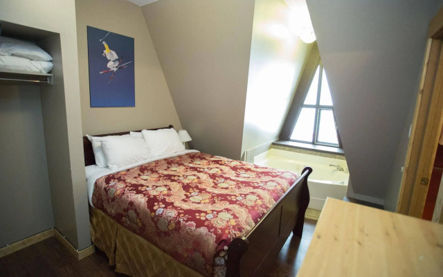 Pinnacles Suite Hotel