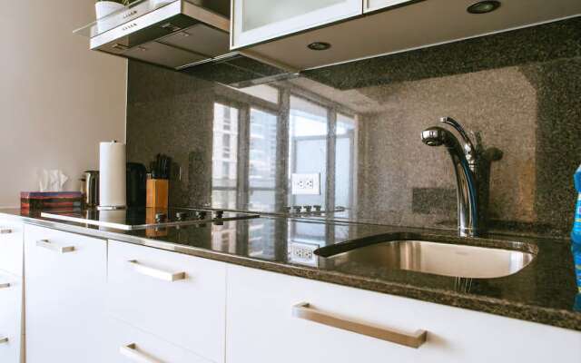 JP Stays - York St & Lakeshore