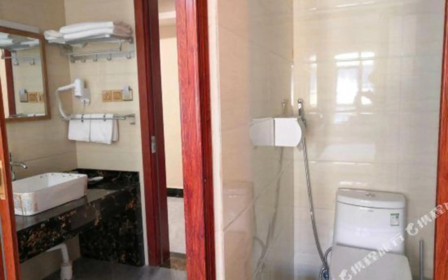 Yasu Inn (Kunming Dianchi Scenic Area)