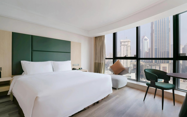 Holiday Inn Qingdao City Centre by IHG