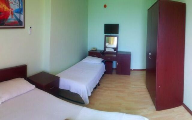 Deniz Otel