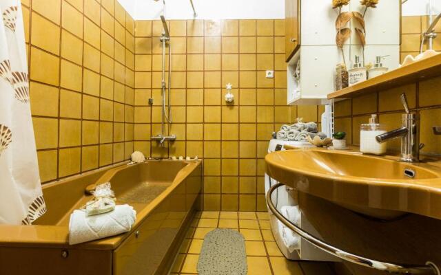 Bristol lux 3BR apartment with view