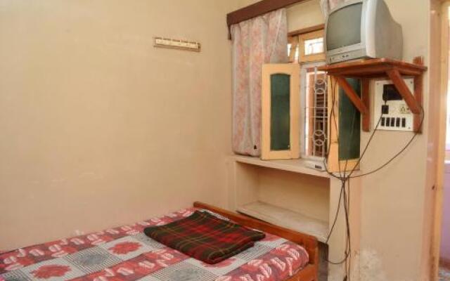 Hotel Pushpak Lodge