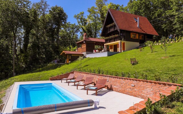 Awesome Home in Stubicke Toplice With 2 Bedrooms, Wifi and Outdoor Swimming Pool