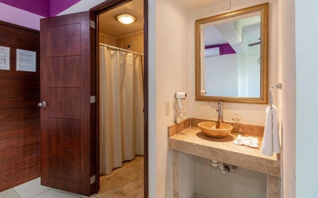 Paraiso Vallarta hotel and Suites