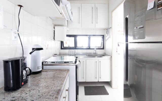 GB39 Apt 2 Quartos Duplex a 50m da Praia