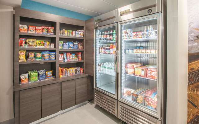 La Quinta Inn & Suites by Wyndham Sturbridge