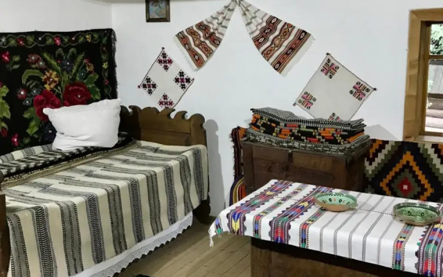 Sunny Apart Hereditas (Adults Only)