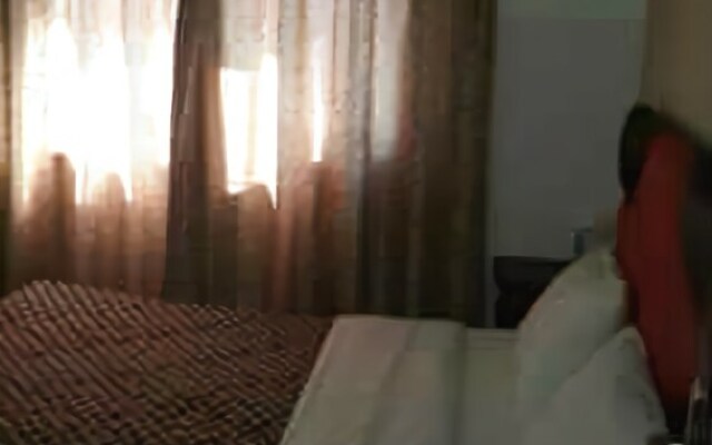 Sandra Hotel