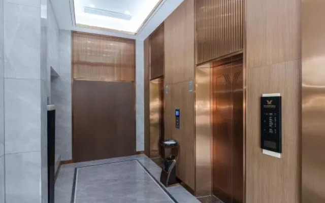 Vienna International Hotel (Huizhou Digital Park Guangtai Road)