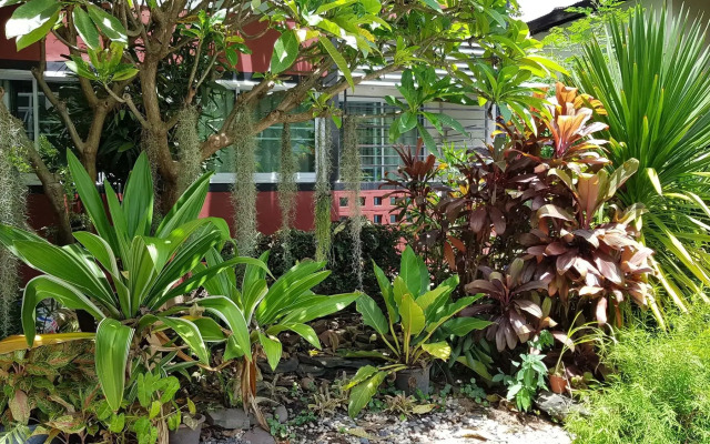 Pakdee House