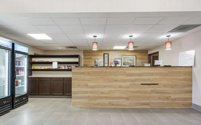 Country Inn & Suites by Radisson, Pickerington, OH