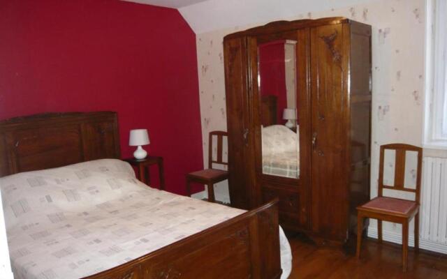 Gîte Saint-Pourçain-sur-Sioule, 5 pièces, 9 personnes - FR-1-489-60