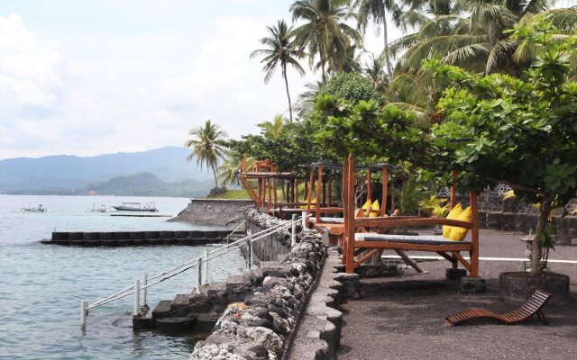 Crystal Beach Bali Hotel