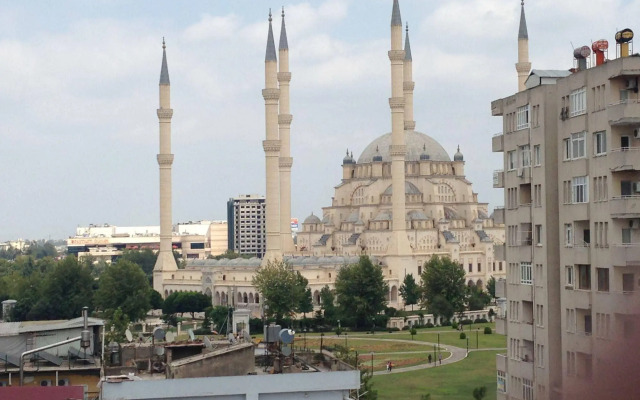 Centrum Business Hotel