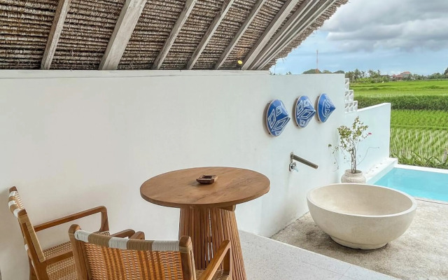 Woywoy Escape Samu (Adults Only)