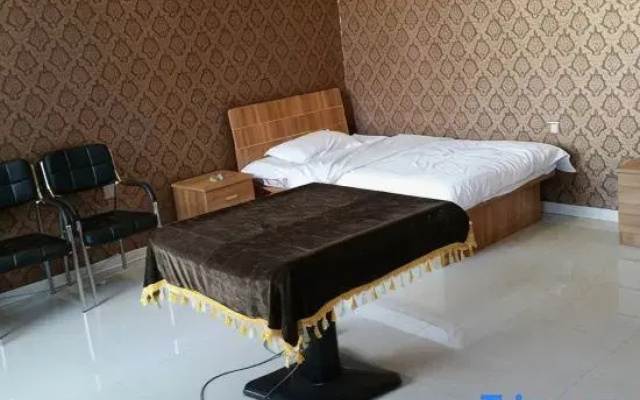 Kulunqi Yuxin Fashion Hotel