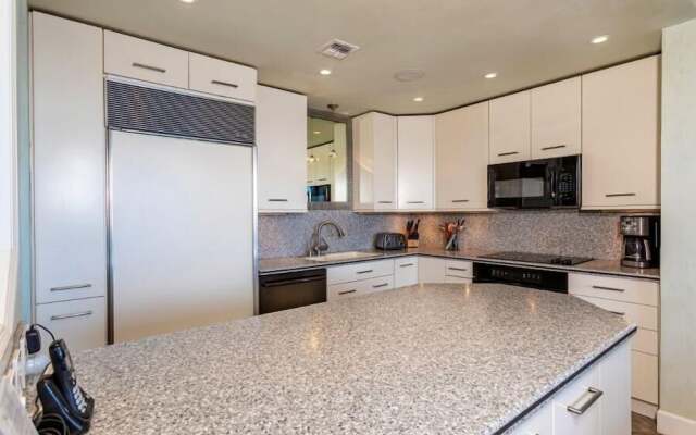 Makena Surf, #e-202 2 Bedroom Condo by RedAwning