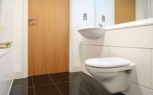 Latitude Court Deluxe Guest Room