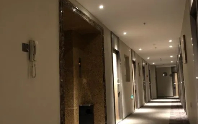 Home Inn Neo - Yantai Red Star Macalline Zhifu   Station Branch – Hotel Rooms – Yantai