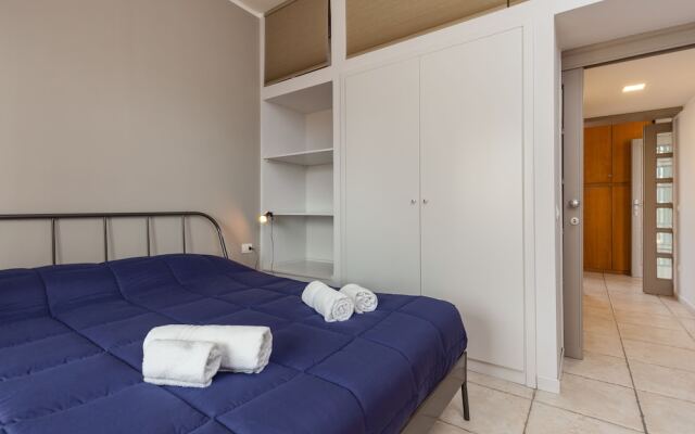 Bright Rooftop by Napoliapartments