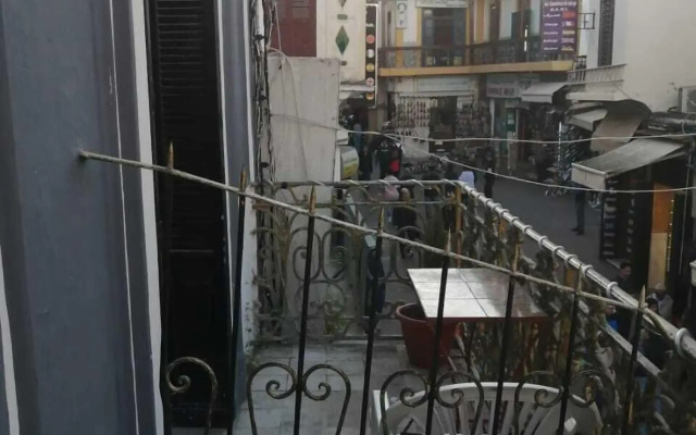 Hostel Touahine