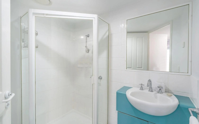 Surfers Beach Resort One