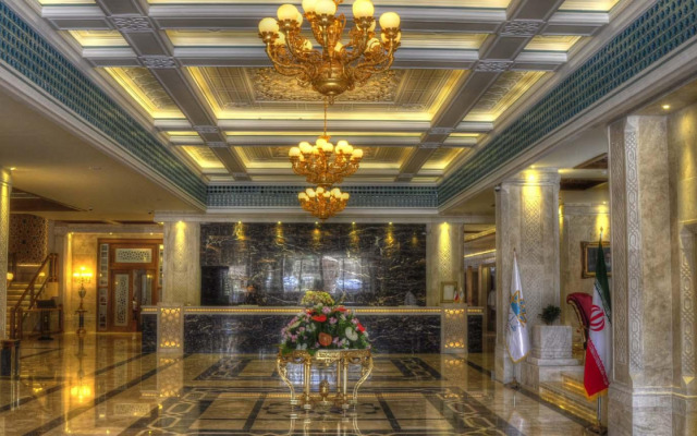 Zandiyeh Hotel