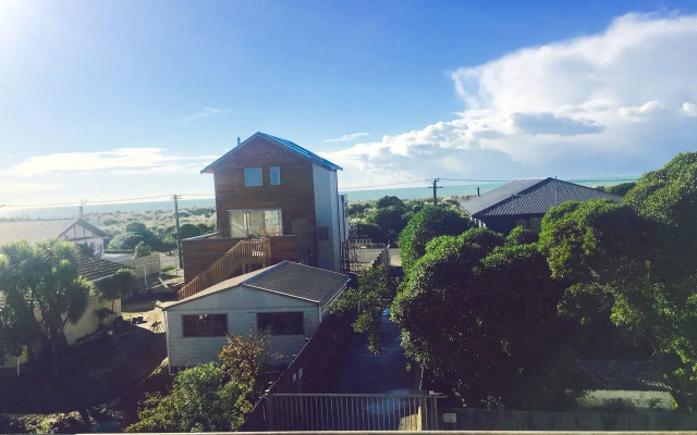 Beach Life Apartments