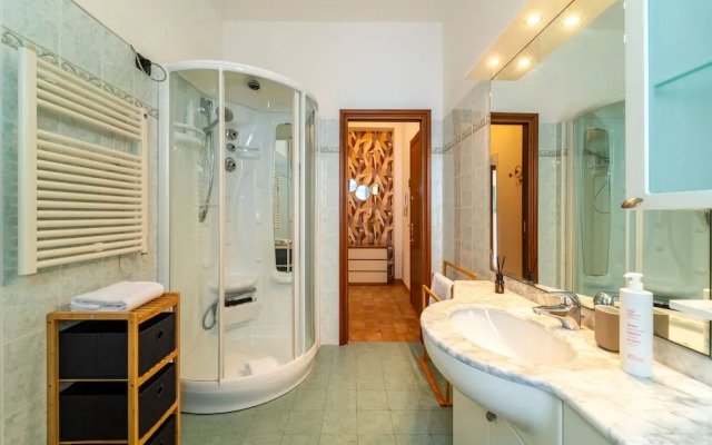 Autumn Apartment by Wonderful Italy