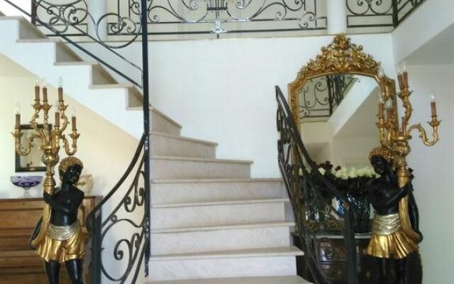 Domaine De Lardoisiere