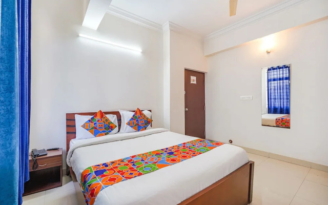 Itsy by Treebo - Fortune Key