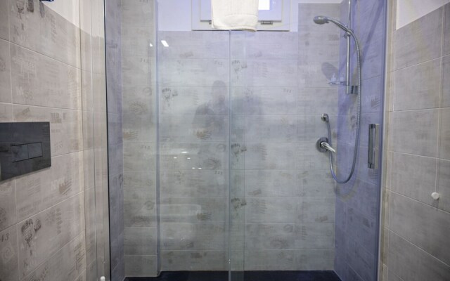 Ambra Apartment On Sea Shore