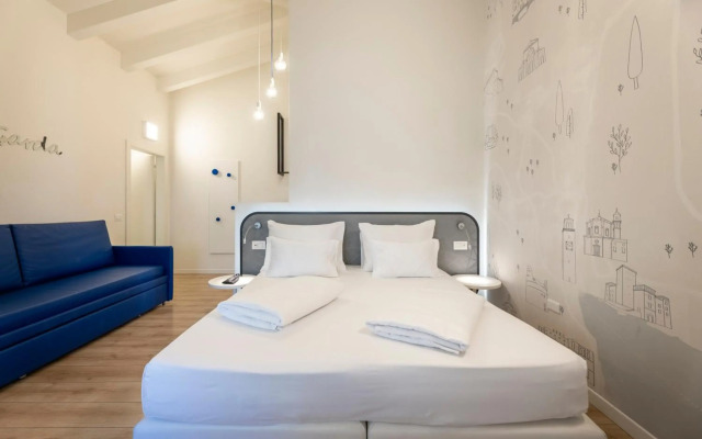 Hi Hotels Torbole Pool & Spa