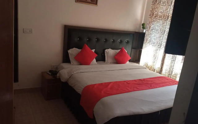 OYO 26696 Hotel Mountain Trail