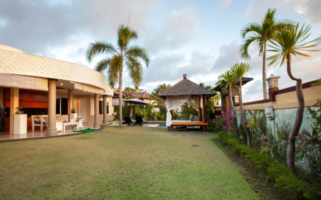 The Beverly Hills Bali a Luxury Villas & Spa
