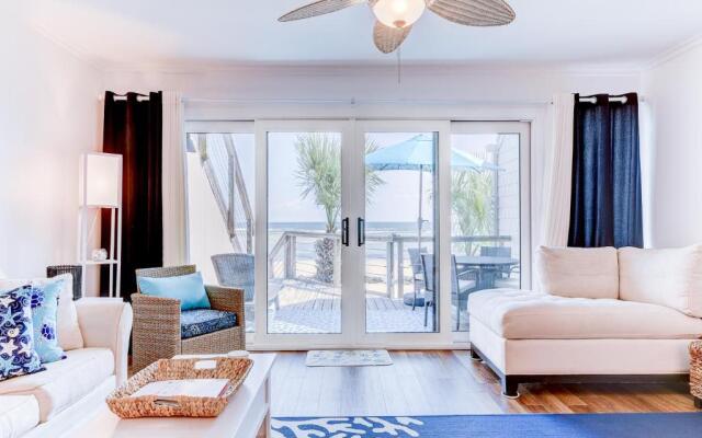 Sea Matanzas 2, 2 Bedrooms, Sleeps 6, Ocean Front, Pool, Wifi