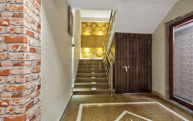 Edition O 30036 Ratna Palace