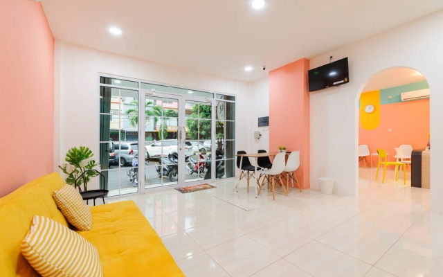 Sans Hotel Cengkareng