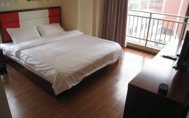 Chun Tian Hui Gu Holiday Hotel