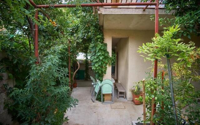 Ivan - Close to the sea - A2