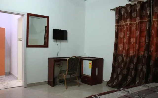 Pioneer Guest Lodge