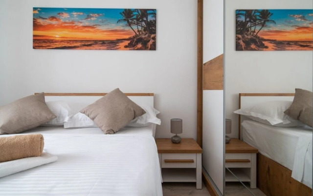 Lux 1 - Heated Pool - A1