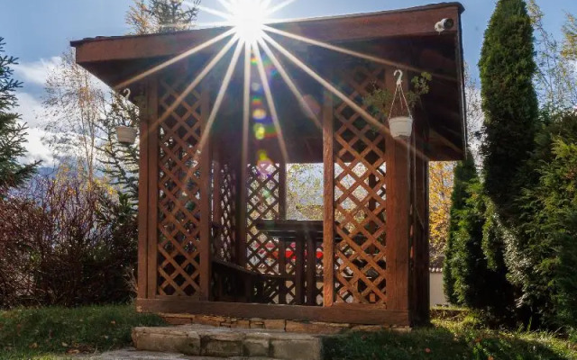 Green Wood Resort Apartments