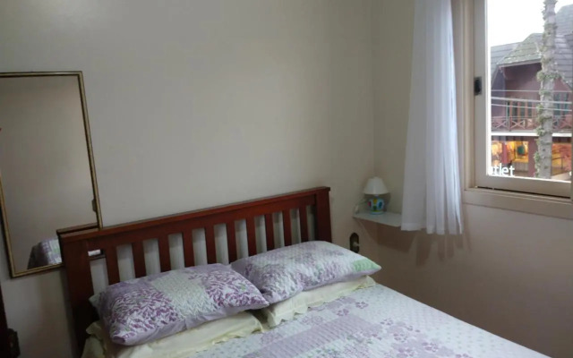 Apto com 3 quartos no centro de Gramado