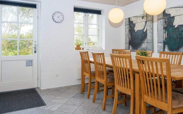 10 Person Holiday Home in Ulfborg